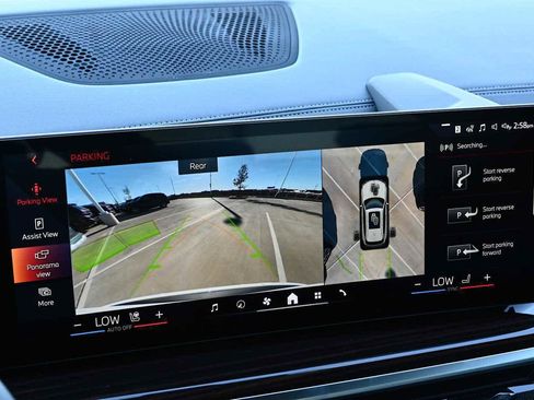 New 2026 BMW X5 xDrive50e w/ Premium Package image 10