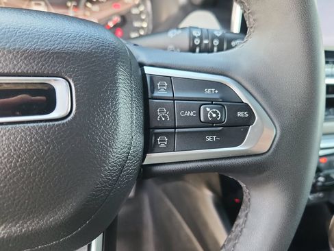 Used 2025 Jeep Compass Limited AWD/4WD image 22