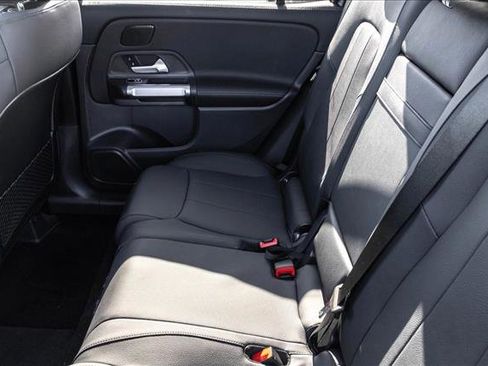 New 2026 Mercedes-Benz GLB 250 4MATIC image 23