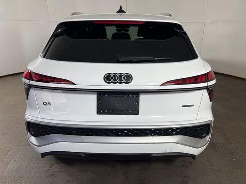 New 2026 Audi Q3 quattro 2.0T AWD/4WD image 6