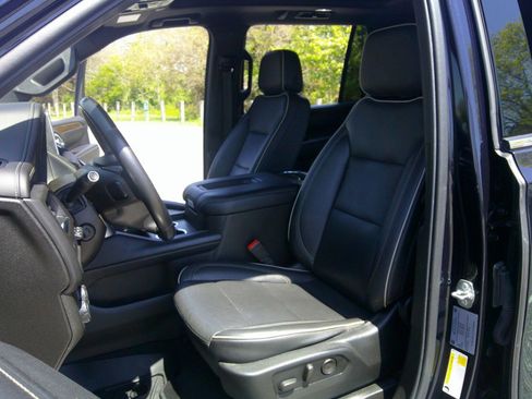 Used 2021 Chevrolet Suburban Premier w/ Premium Package AWD/4WD image 69