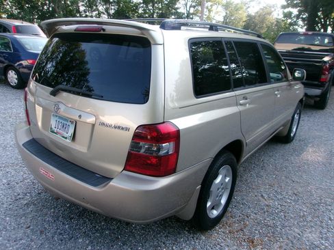 Used 2004 Toyota Highlander 4WD V6 image 20