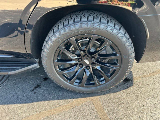 Used 2021 Cadillac Escalade Sport w/ Driver Assist Tech Package AWD/4WD image 12