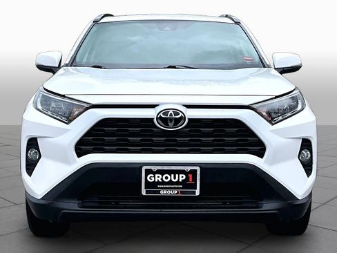 Used 2021 Toyota RAV4 XLE AWD/4WD image 4