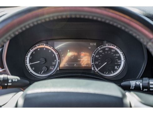 Used 2023 Toyota Highlander LE image 14