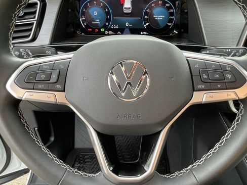 Used 2025 Volkswagen Atlas Cross Sport SE AWD/4WD image 20