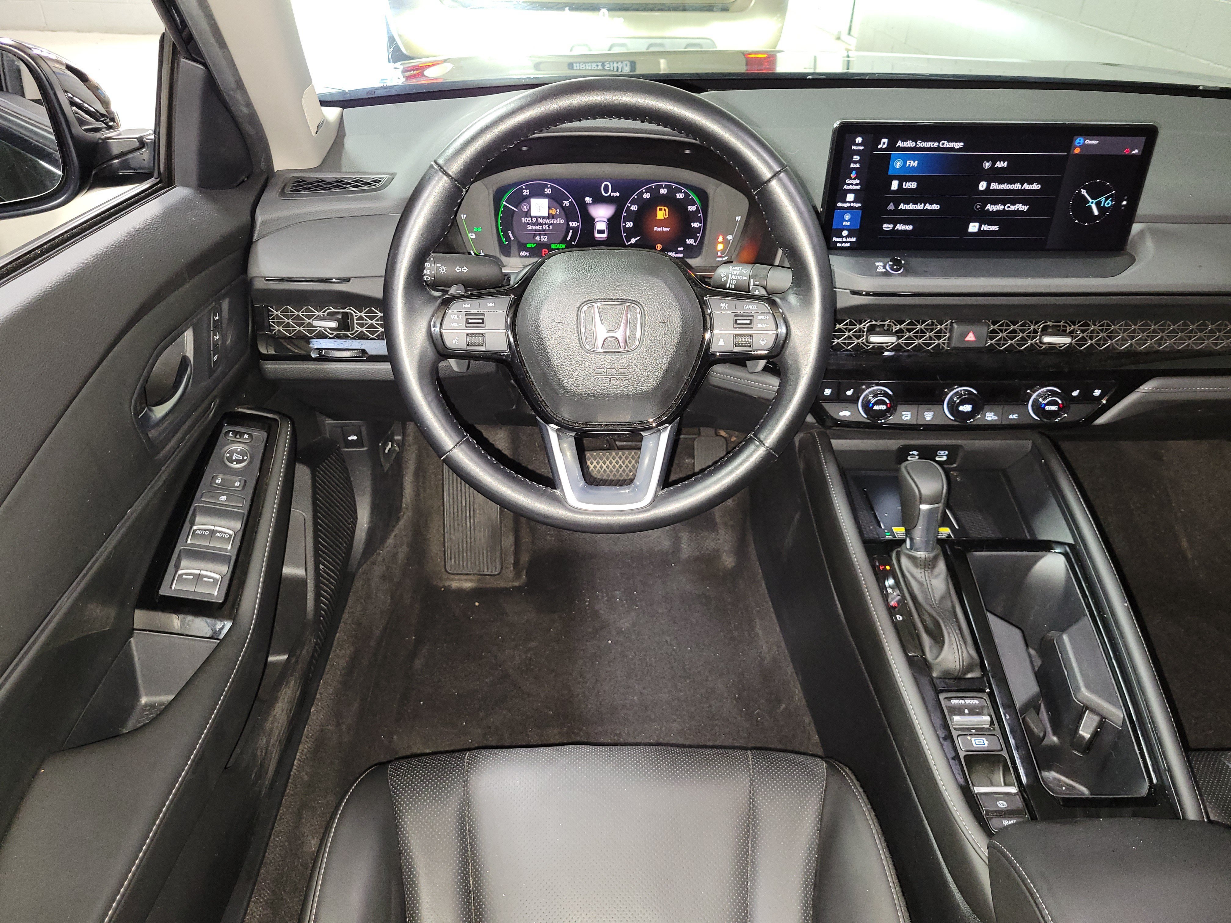 Used 2024 Honda Accord Touring image 13