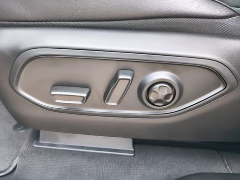 New 2025 Jeep Grand Cherokee Altitude RWD image 15