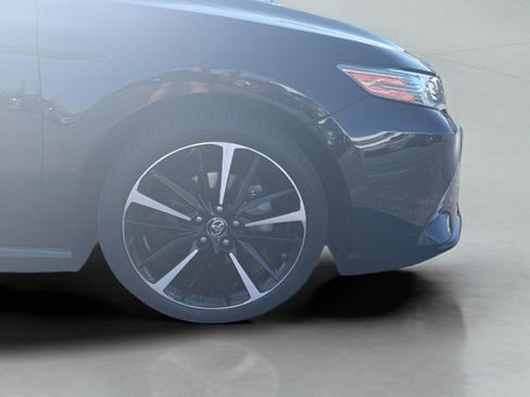 Used 2019 Toyota Camry XSE FWD image 33