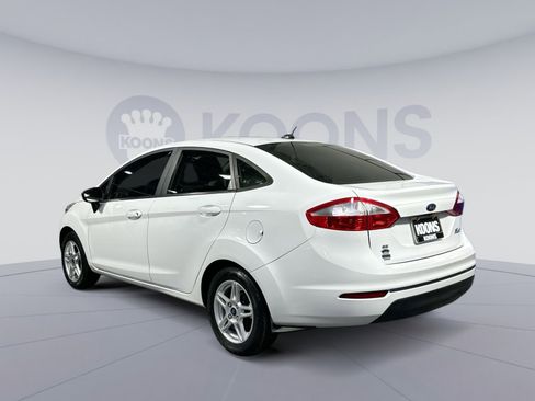 Used 2019 Ford Fiesta SE image 4