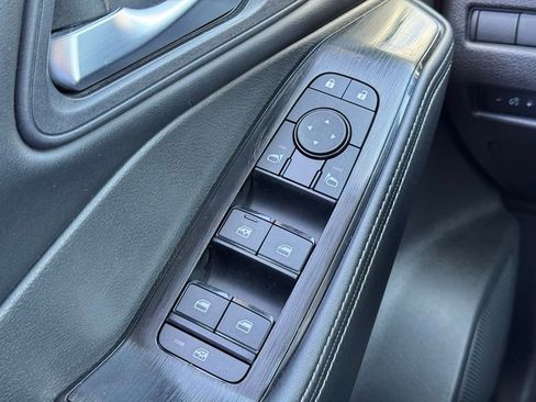 Used 2024 Nissan Rogue SV image 27