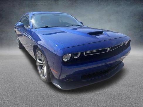 Used 2020 Dodge Challenger R/T RWD image 5