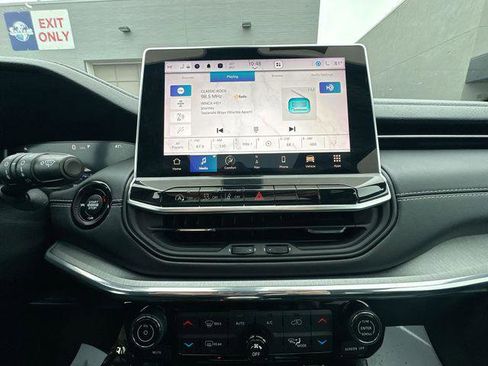 Certified 2022 Jeep Compass High Altitude image 18