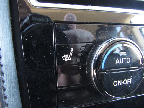 Used 2024 Nissan Armada SL image 23