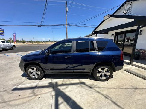 Used 2017 Jeep Compass High Altitude AWD/4WD image 8