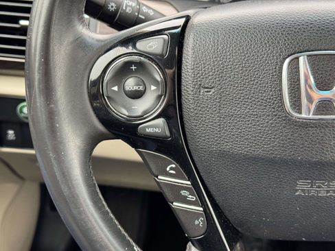 Used 2017 Honda Accord EX-L image 20