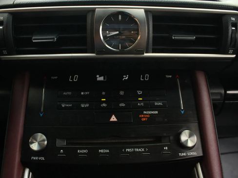 Used 2017 Lexus IS 200t RWD image 32