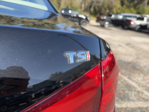 Used 2015 Volkswagen Passat 1.8T Limited Edition image 24