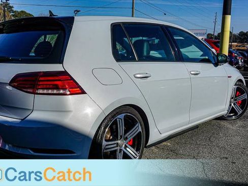 Used 2021 Volkswagen GTI SE image 6