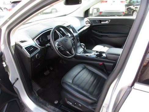 Used 2017 Ford Edge SEL w/ Equipment Group 201A AWD/4WD image 14