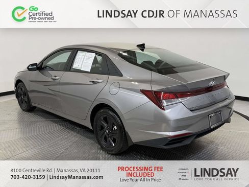 Used 2023 Hyundai Elantra SEL FWD image 6