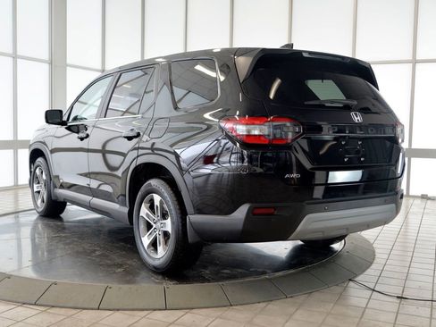 Used 2023 Honda Pilot EX-L image 6