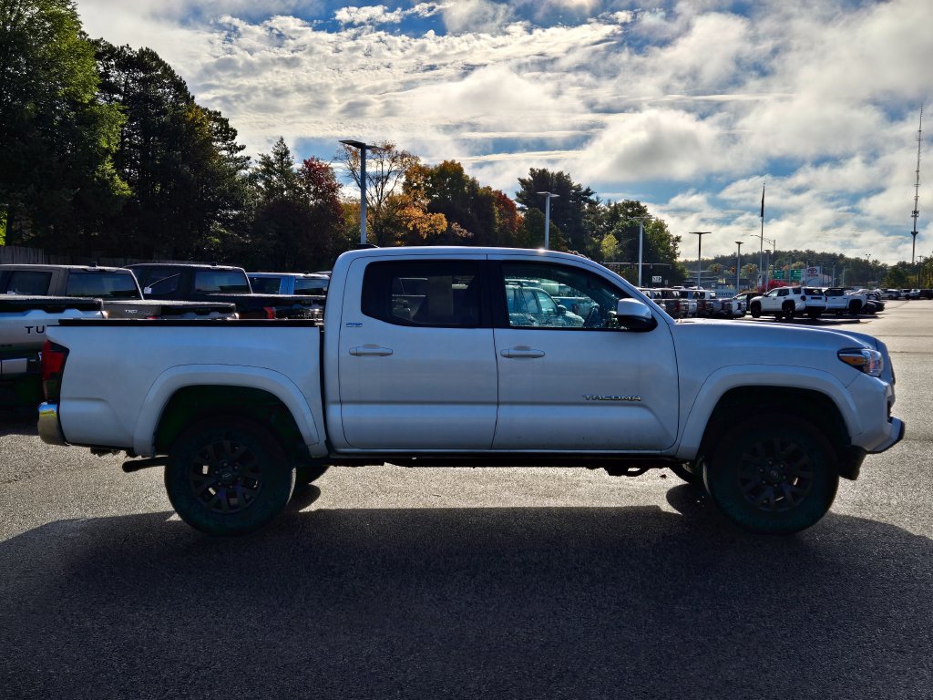Used 2023 Toyota Tacoma SR5 AWD/4WD image 7