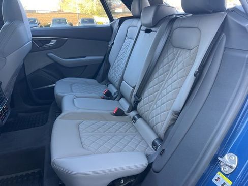 Used 2024 Audi SQ8 Premium Plus w/ Executive Package image 27