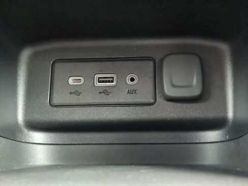 Used 2020 Chevrolet Equinox LT image 28