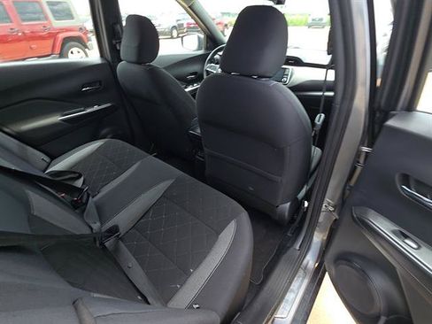 Used 2020 Nissan Kicks SV w/ Exterior Package FWD image 16