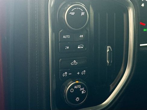 Used 2019 Chevrolet Silverado 1500 LT w/ All-Star Edition AWD/4WD image 11