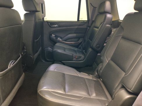 Used 2017 GMC Yukon SLT w/ Premium Edition RWD image 18