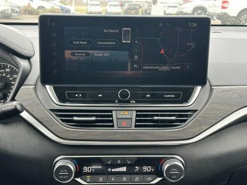 New 2025 Nissan Altima 2.5 SL FWD image 8