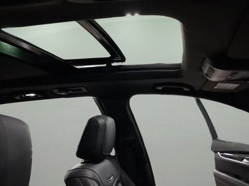 Used 2024 Cadillac XT6 Premium Luxury FWD image 22