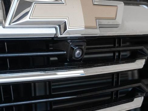 Used 2025 Chevrolet Equinox LT w/ Convenience Package II FWD image 8