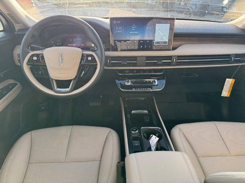 New 2026 Lincoln Corsair Reserve image 12