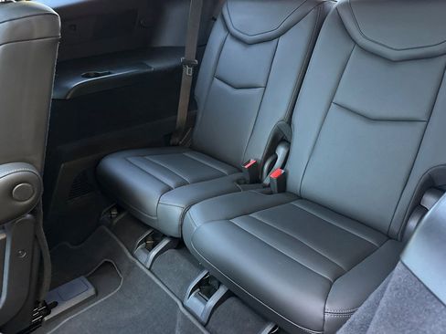 Used 2020 Cadillac XT6 Premium Luxury FWD image 14