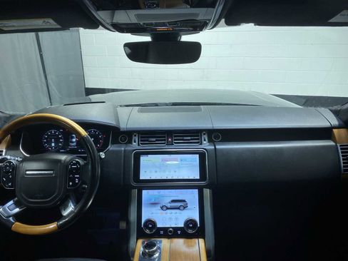 Used 2018 Land Rover Range Rover Supercharged AWD/4WD image 10