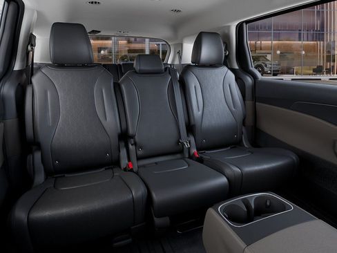 New 2026 Kia Carnival LXS FWD image 16