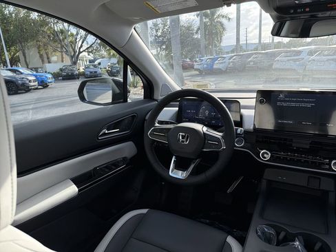 New 2026 Honda Prologue Touring image 15