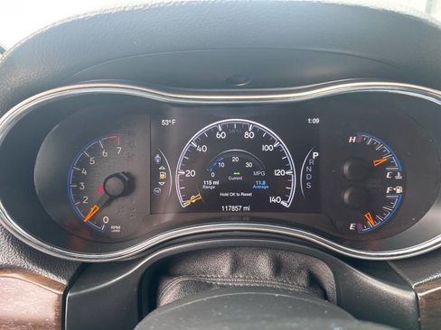 Used 2014 Jeep Grand Cherokee Limited w/ Luxury Group II AWD/4WD image 11