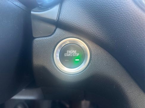 Used 2023 Chevrolet Equinox LT AWD/4WD image 28
