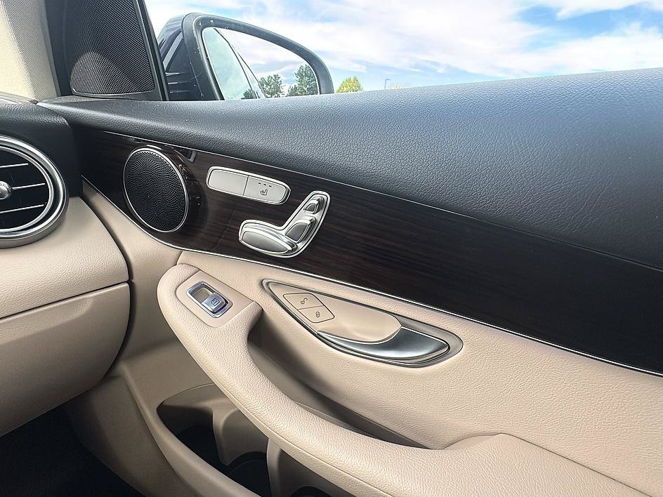 Used 2022 Mercedes-Benz GLC 300 image 26