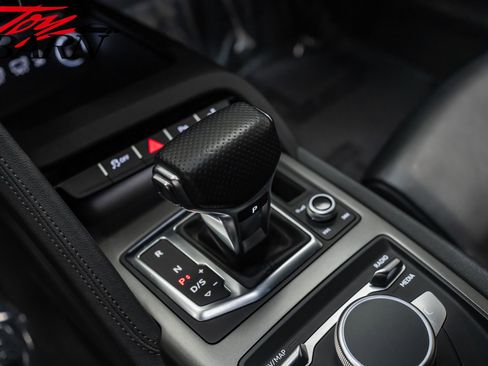 Used 2018 Audi R8 V10 image 40