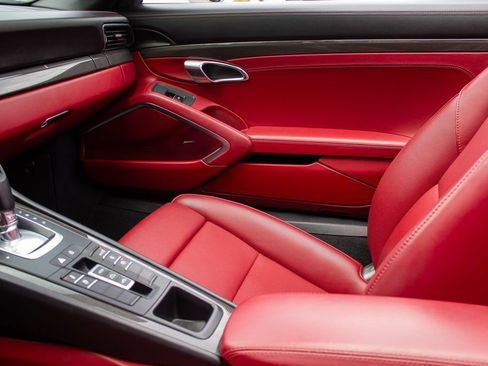 Used 2019 Porsche 911 Turbo AWD/4WD image 21