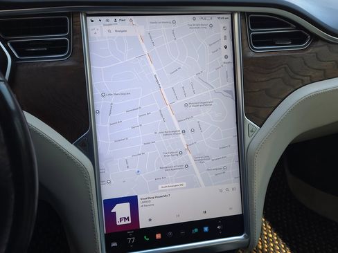 Used 2018 Tesla Model S 100D image 30