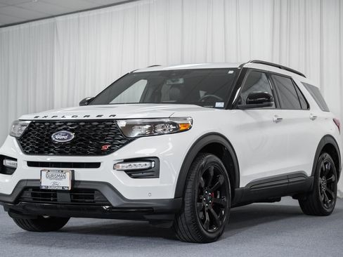 Certified 2024 Ford Explorer ST w/ Equipment Group 401A image 3