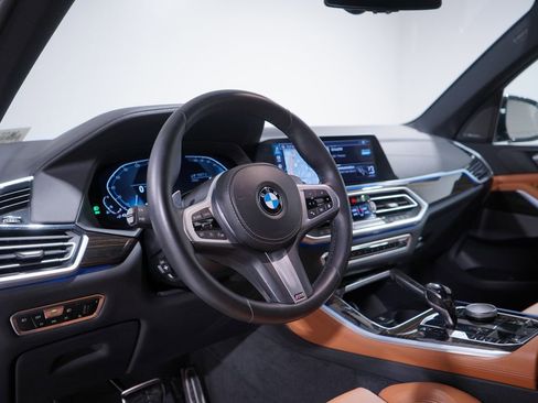 Used 2021 BMW X5 xDrive45e w/ M Sport Package image 6