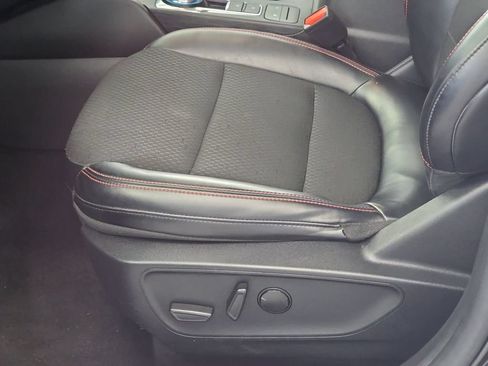 Certified 2025 Ford Escape ST-Line Select AWD/4WD image 27
