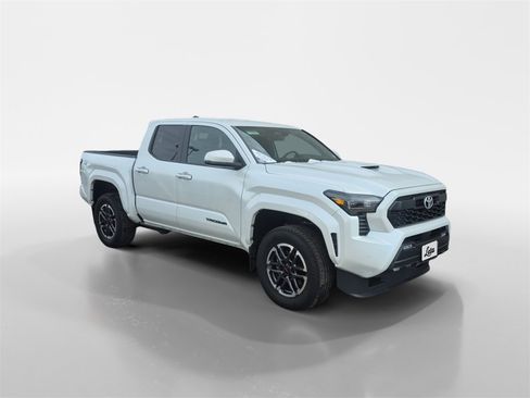 Used 2024 Toyota Tacoma TRD Sport w/ TRD Sport Upgrade Package image 2